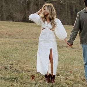 White Midi Puffy Long-sleeve Dress